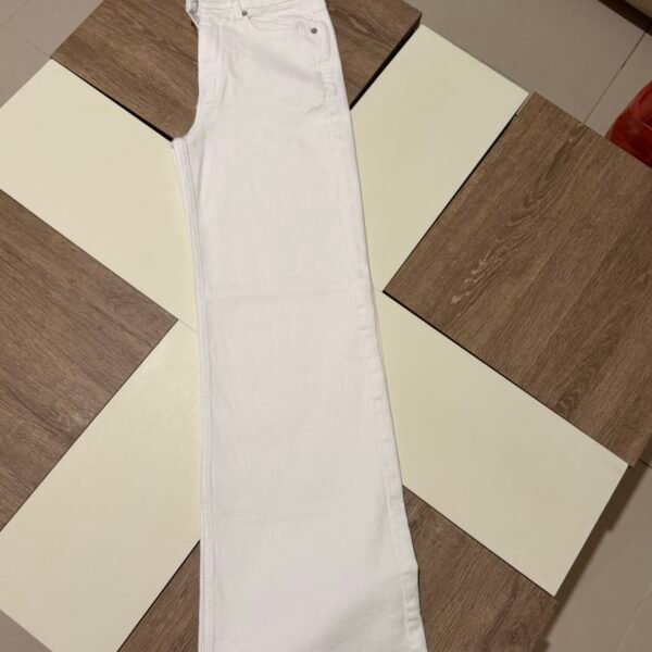 WHITE WIDELEG JEANS