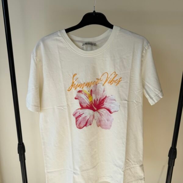 SUMMER VIBES T-SHIRT