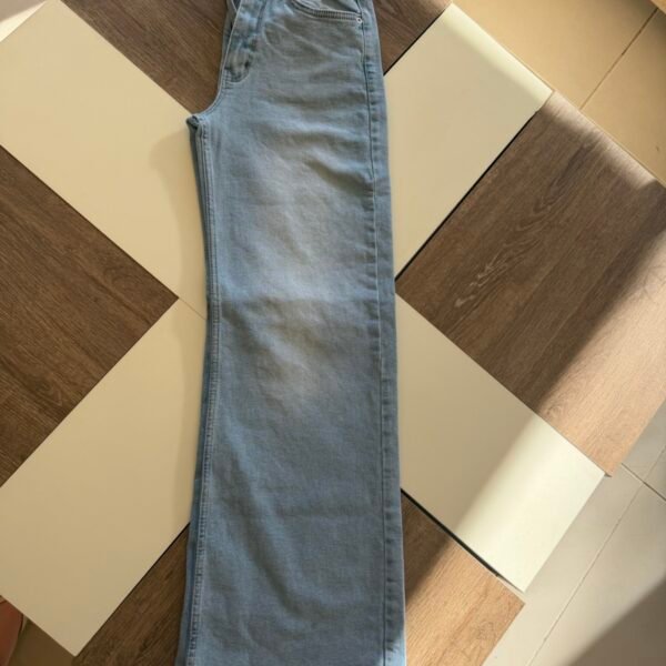 BABYBLUE WIDELEG JEANS