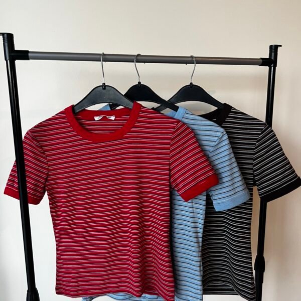 STRIPED ROUND TOP