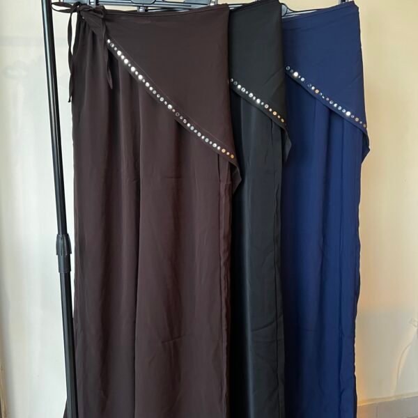 PANTS WITH SCARF