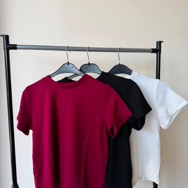 Round t shirt basic