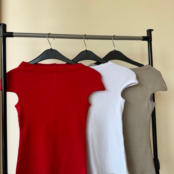 BOAT NECKLINE RIBBED BASIC