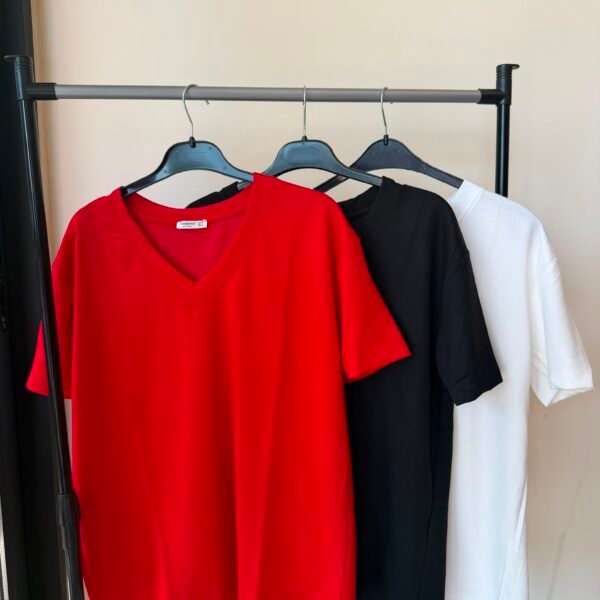 V NECK OVERSIZED T SHIRT