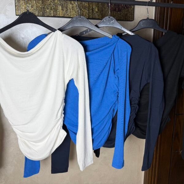 BOAT NECK GATHERED TOP