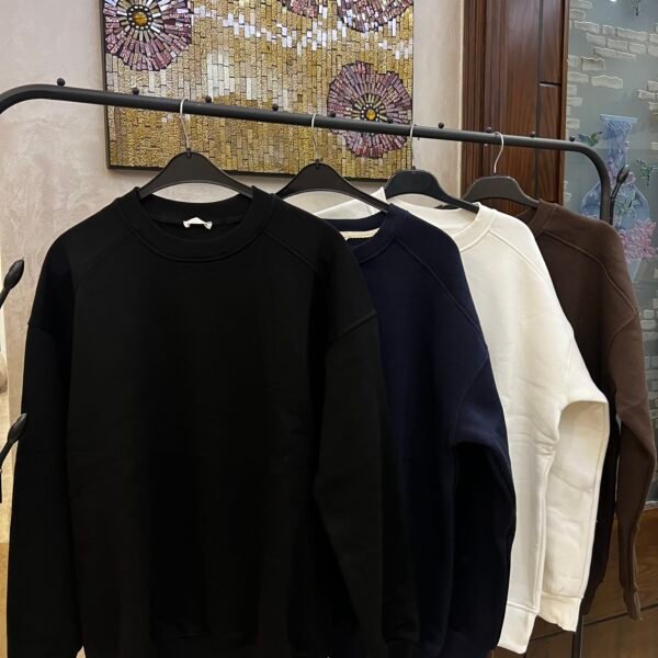 BASIC FLEECED SWEATER